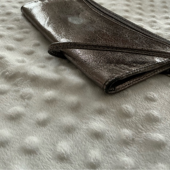 Coach Poppy Metallic  Wristlet - Picture 6 of 9